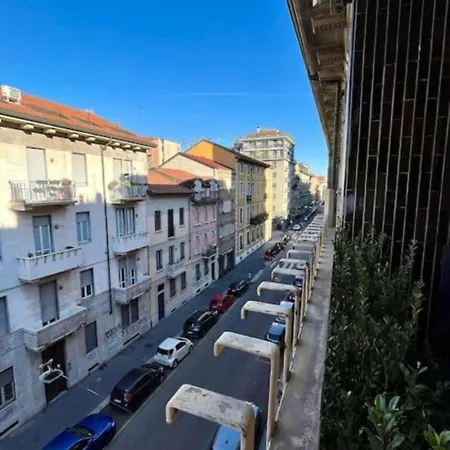 Apartment Maison Bleue- Romantic Flat,apt Near M1 -duomo 2 Fermate -centro Mailand